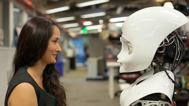 Cinthya Breazeal - MIT - Social intelligent machines