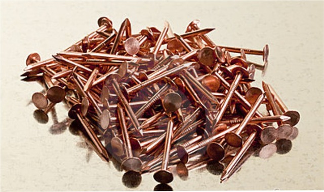 clavos de cobre