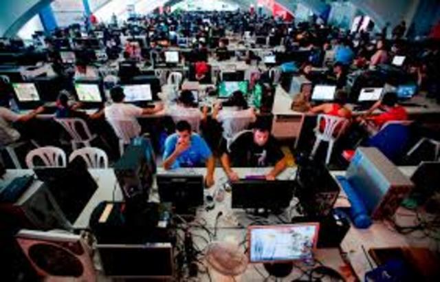 1,966,000,000 de Usuarios en Internet.