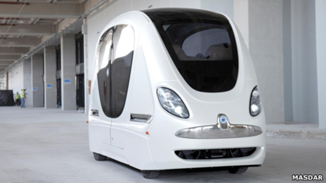 Primeros Coches Manejados por Robots