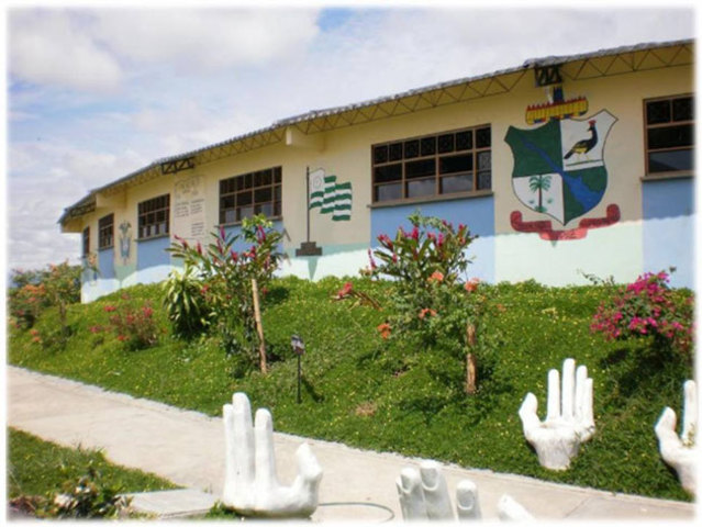 Entrada a la secundaria