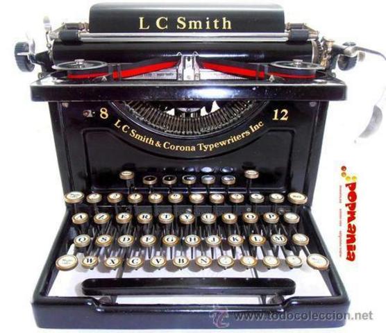 Las compañas encargadas de la manufacturación de la máquina de escribir y sus correspondientes accesorios