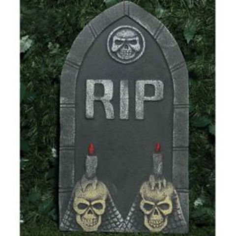 Ambos ejércitos luchan. Mueren 800 ingleses pero los revolucionarios tienen que retirarse