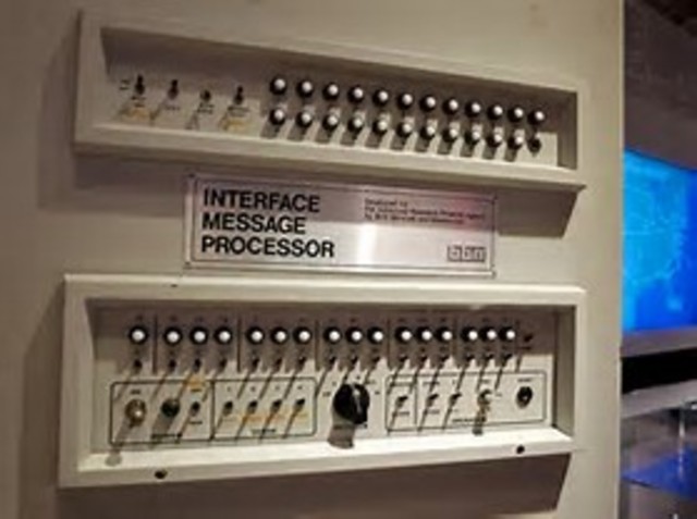 Procesadores de mensajes de interfaz