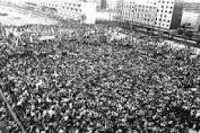 The rector Javier Barrios Sierra organized a mega march
