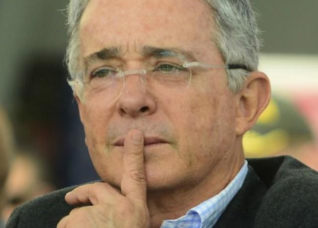 URIBE COMO PRESIDENTE