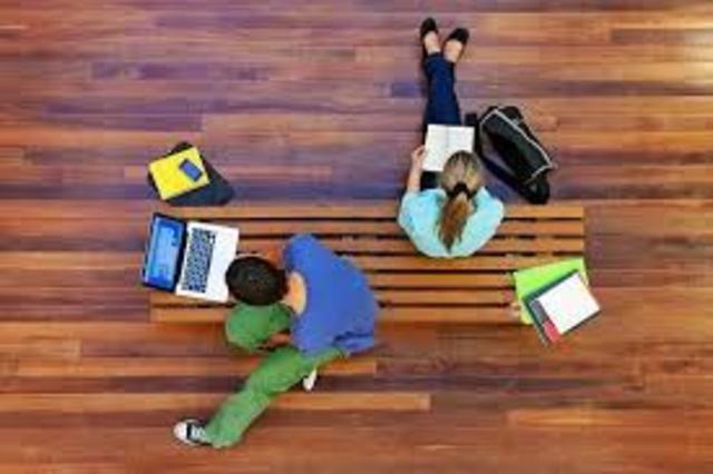 Que explora la realidad aumentada