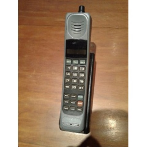 El celular mas antiguo
