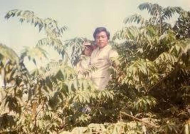 Kalia is born into a refugee camp