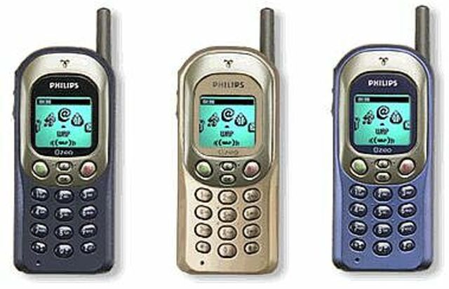 Telefon w którym bateria wystarcza na 300 godzin.