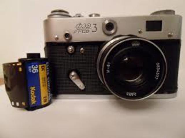 CAMARA FOTOGRAFICA CON ROLLO