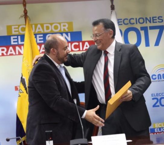 Ocho binomios presidenciales inscritos