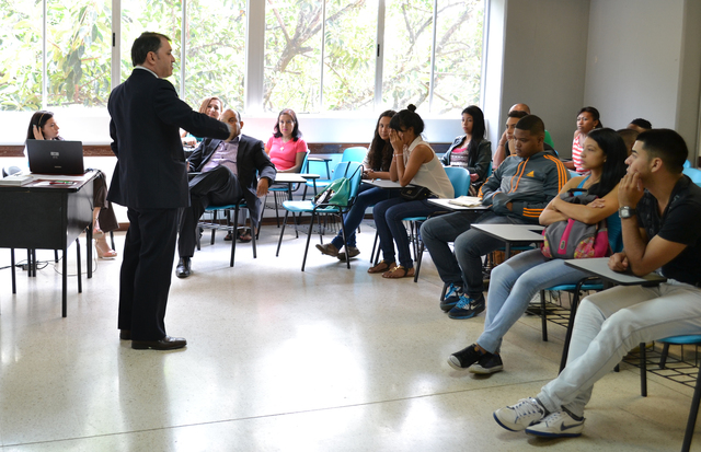 Ley 30 Reglamenta la Educación Superior