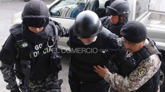 FISCALIA PREPARA ACUSACIÓN CONTRA CARLOS PAREJA