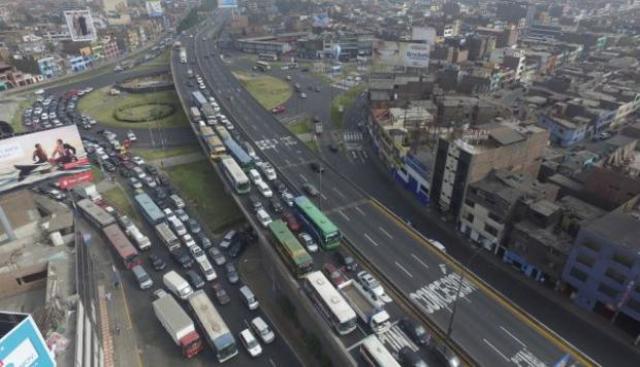 Construcción del by pass en la Av.E.Habich.