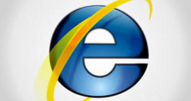 Nace la 1ª red de mil equipos llamada Milnet y el Internet