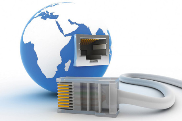 Inglaterra y Noruega se adhieren a Internet, cada una con una computadora.