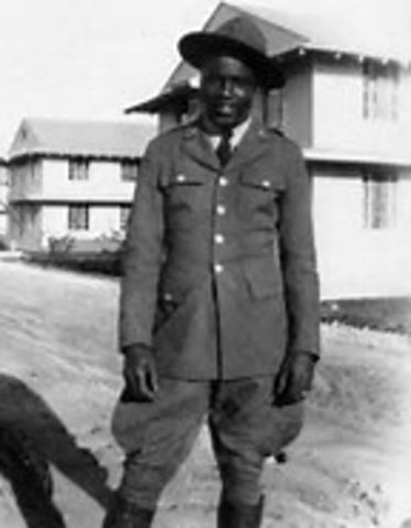 Jackie leaves UCLA to go to the army