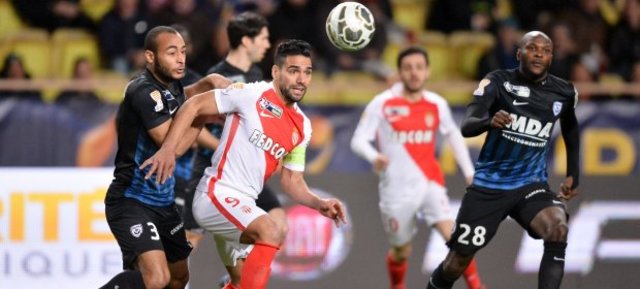 En seis jornadas de la Ligue 1 francesa, ‘El Tigre’ se ha destacado con un triplete y dos dobletes, el más reciente fue este sábado.  Estas anotaciones tienen al delantero del Mónaco como el líder de la tabla de goleadores de la liga francesa.
