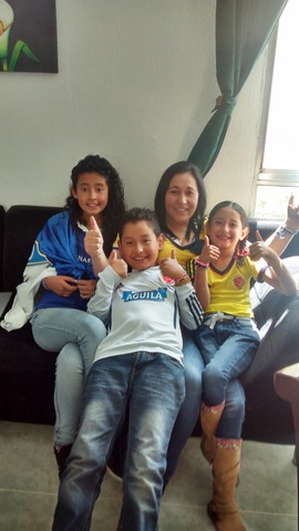 TODA LA FAMILIA EN MODO SELECCIÓN COLOMBIA