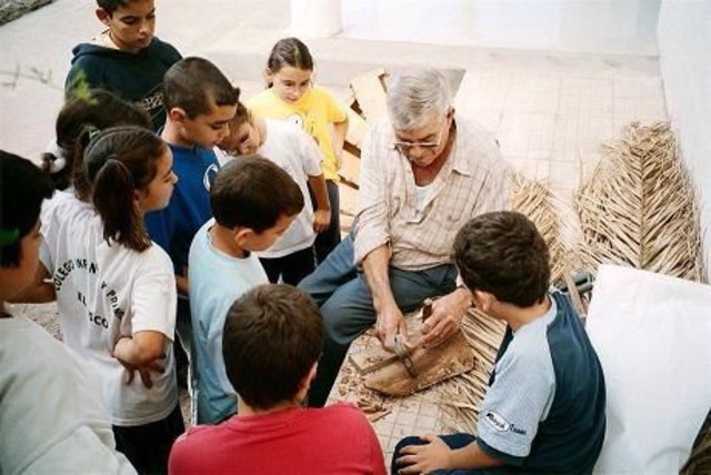 PEDAGOGÍA EN EL CONCEPTO DEL TRABAJO EDUCATIVO