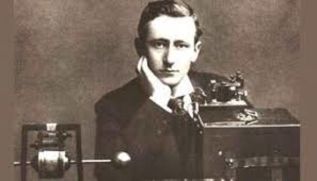 » 1898 Nace la comunicación inalámbrica (Marconi)