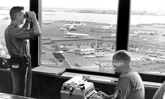 Conexión con microondas e imágenes en blanco y negro