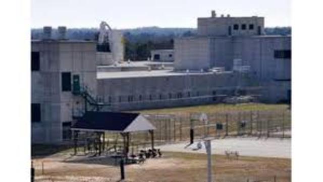 Conexión escuela de medicina y prisión