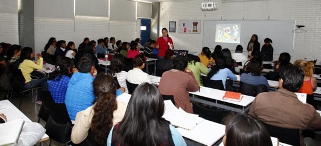 LA “ESCUELA DEL TRABAJO” Y LA ESCUELA DE LA SOCIALIDAD
