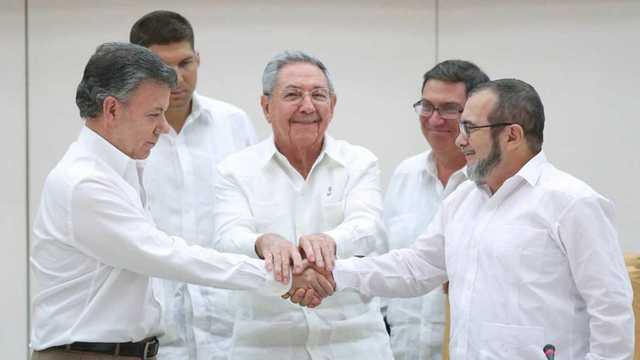 Negociaciones de Paz con gobierno Santos