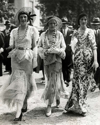1930's -- Long Skirts and Fur