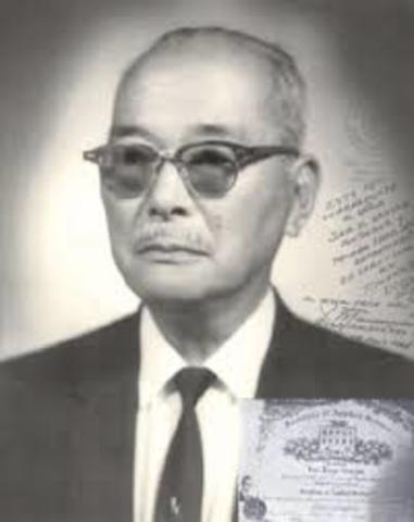 Nonaka define la gestión del conocimiento como: