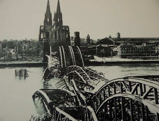 Primera batalla en suelo alemán: La RAF bombardea la ciudad alemana de Köln