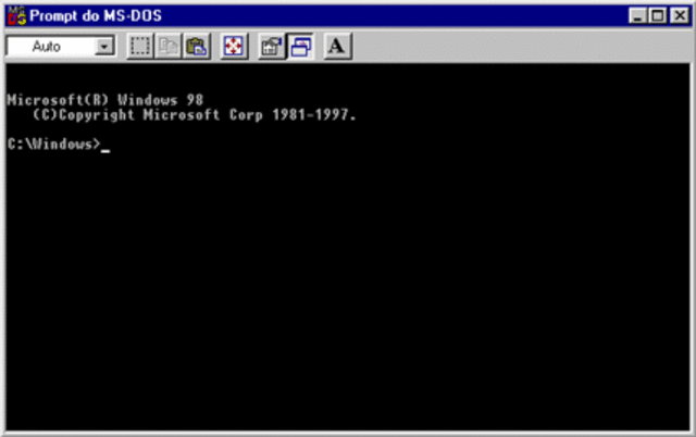 Microsoft presenta el sistema operativo MS-DOS