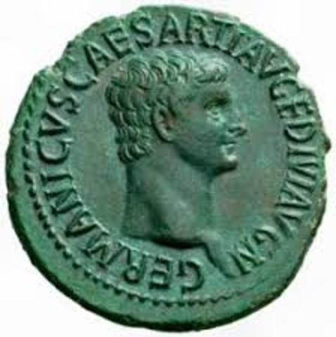 : Germánico vuelve a Roma como un Héroe, luego de su extensa y exitosa campaña en Germania.