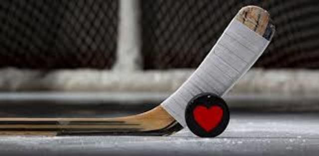 i play hockey