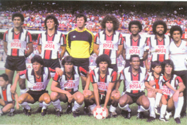 ÉPOCA DE RENOVACIÓN Y MALOS RESULTADOS