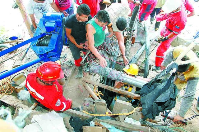 Primeros rescates en la mina de Riosucio - Caldas