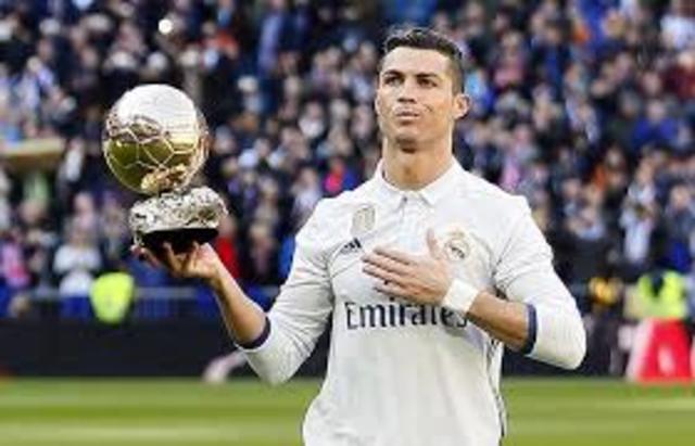 CONSIGUIO SEGUNDO BALON DE ORO