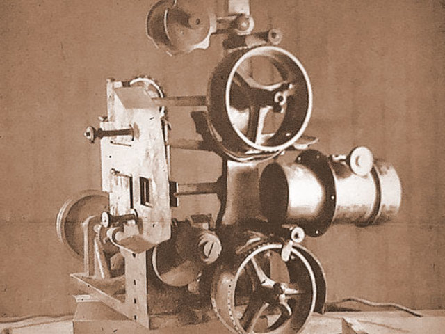 Vitascope projector