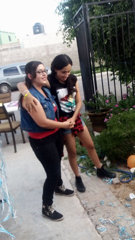 "Vuela deprisa o todo se derrumbará"