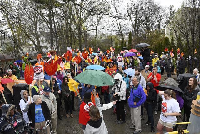 PROTESTS: FIGHT FOR THE RIGHT