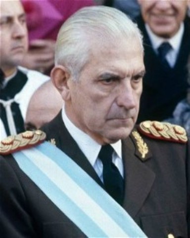 Decreto Confidencial 2726/83.