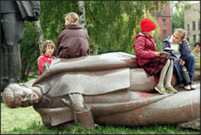 The Soviet Union Falls