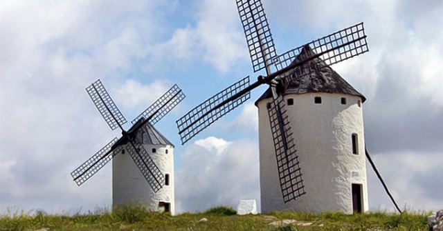 Creación de los molinos de viento y de agua