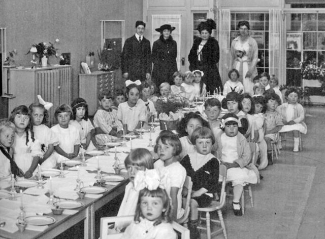 LA “PEDAGOGÍA CIENTÍFICA”: MARÍA MONTESSORI