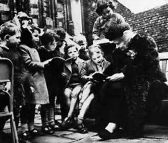 MARÍA MONTESSORI (1907)