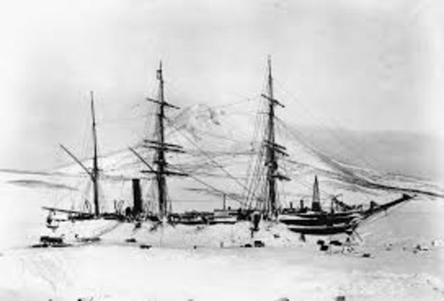 Robert Falcon Scott goes to Antarctica