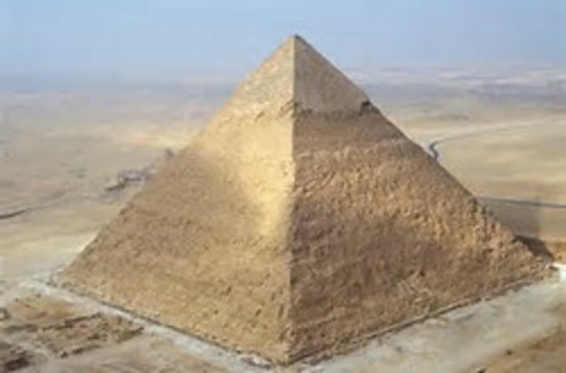 eerste piramide