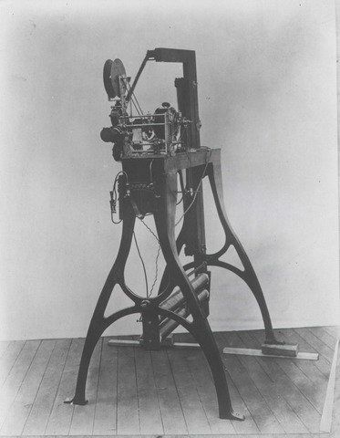 The Vitascope Projector